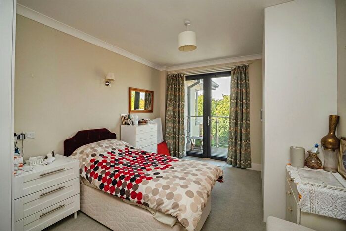 1 Bedroom Flat For Sale In Maumbury Gardens, Dorchester, DT1