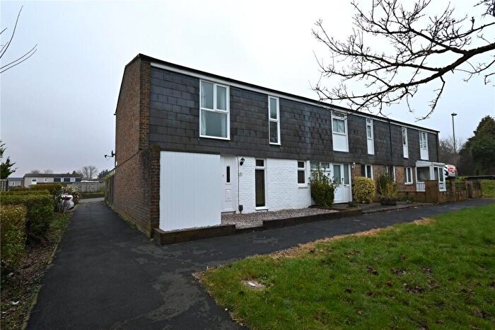 4 Bedroom End Of Terrace House To Rent In Malvern Close, Basingstoke, Hampshire, RG22