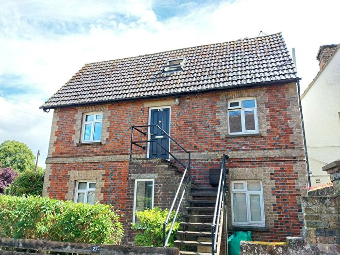 2 Bedroom Flat To Rent In Lingfield Road, Edenbridge, TN8