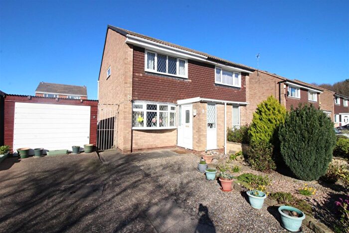 2 Bedroom Semi Detached House For Sale In Athlone Rise, Garforth, Leeds, LS25