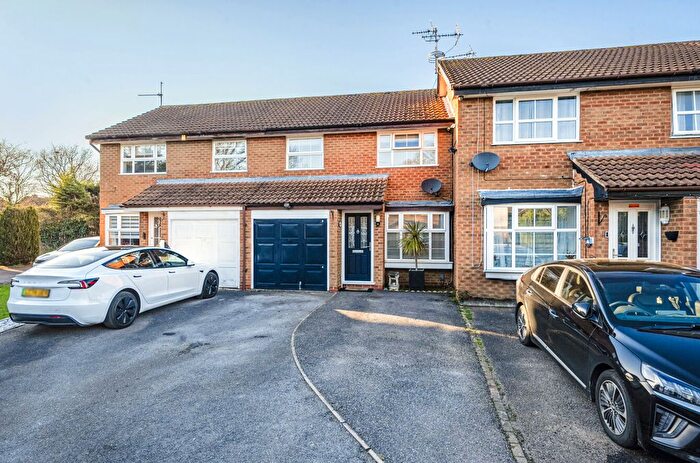 3 Bedroom Terraced House For Sale In Wimblington Drive, Lower Earley, RG6