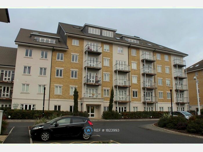 1 Bedroom Flat To Rent In Park Lodge Avenue, West Drayton, UB7