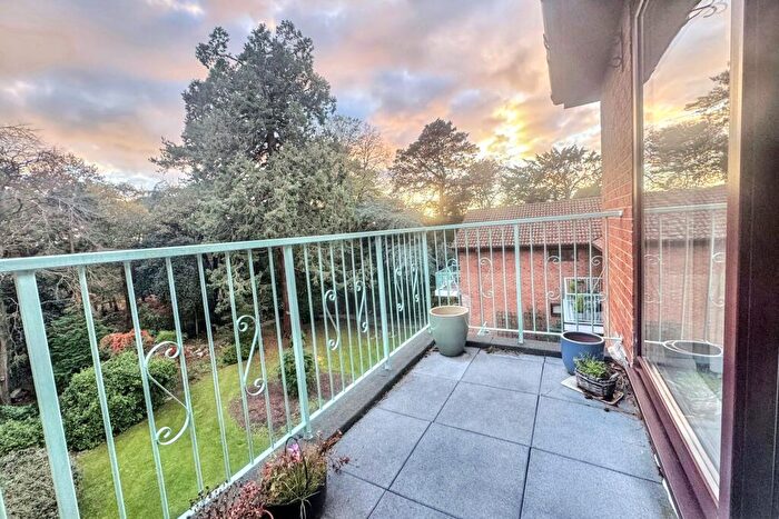 2 Bedroom Flat For Sale In Dean Park, BH1