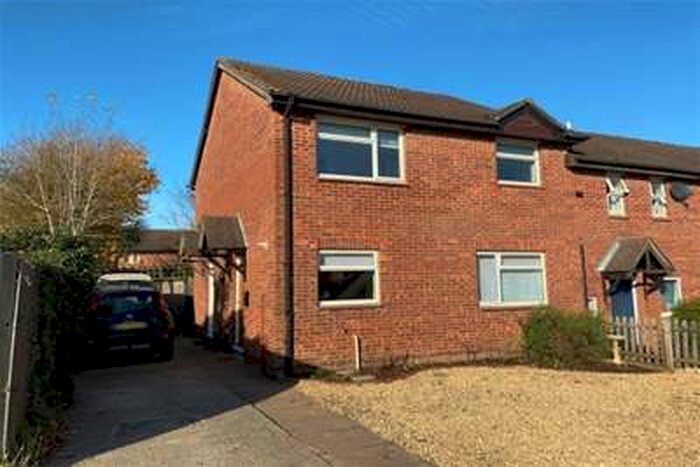 1 Bedroom End Of Terrace House To Rent In Bankhill Drive, Lymington, SO41