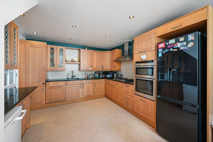 3 Bedroom Terraced House To Rent In Melbourne Road, London, SW19