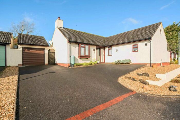 3 Bedroom Detached Bungalow For Sale In Bishop Court, Colyton, EX24