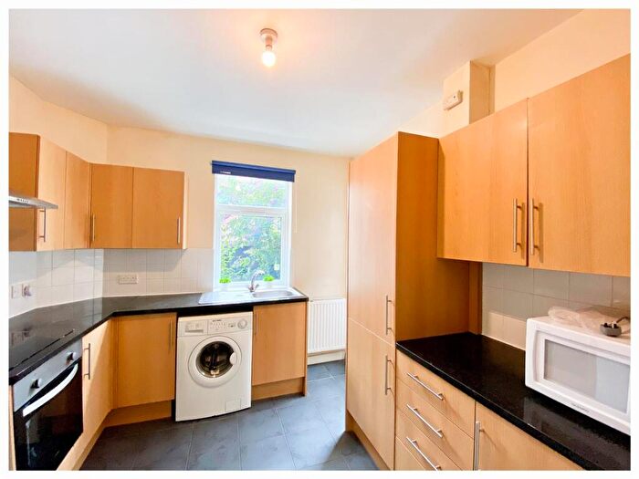 3 Bedroom Terraced House To Rent In Clough Road, Highfield, Sheffield, S1