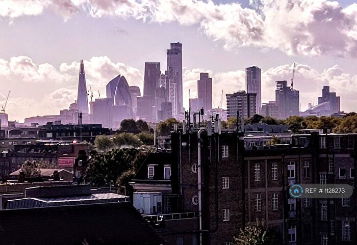 2 Bedroom Flat To Rent In Mare Street, Hackney, E9