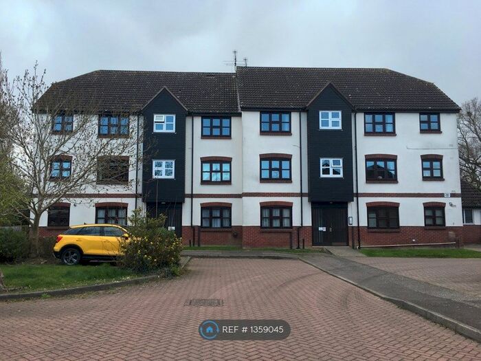 1 Bedroom Flat To Rent In Bounderby Grove, Chelmsford, CM1