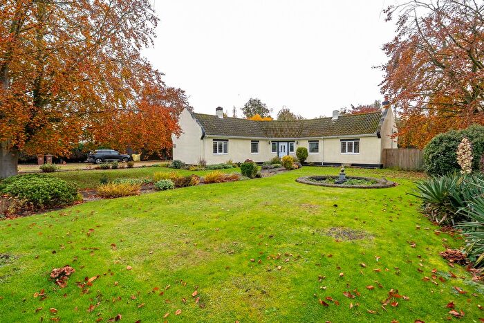 4 Bedroom Detached Bungalow For Sale In Sleaford Road, Wigtoft, Boston, PE20