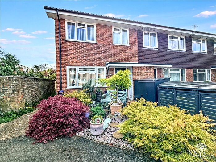 3 Bedroom End Terrace House For Sale In Mill Reef Close, Thatcham, RG19