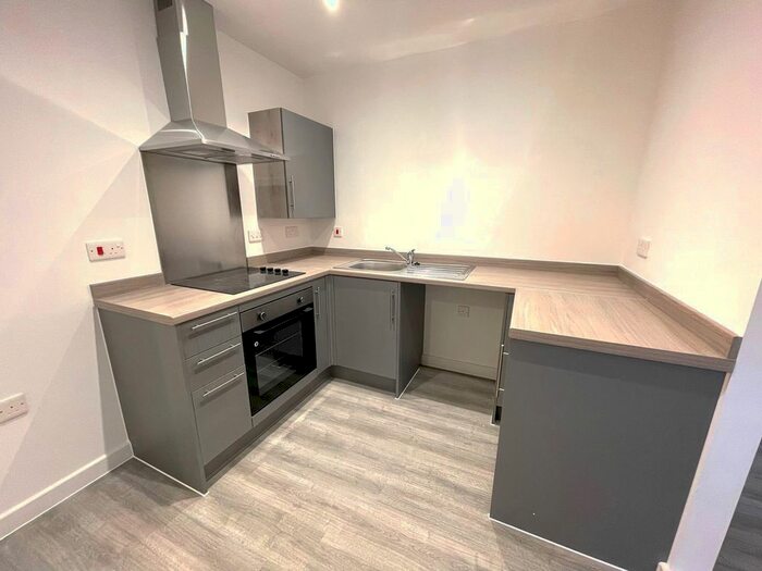 1 Bedroom Flat To Rent In Tower Street, Taunton, TA1
