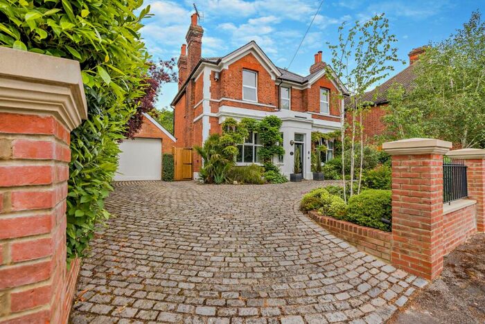 5 Bedroom Detached House For Sale In Lakes Lane, Beaconsfield, Buckinghamshire, HP9