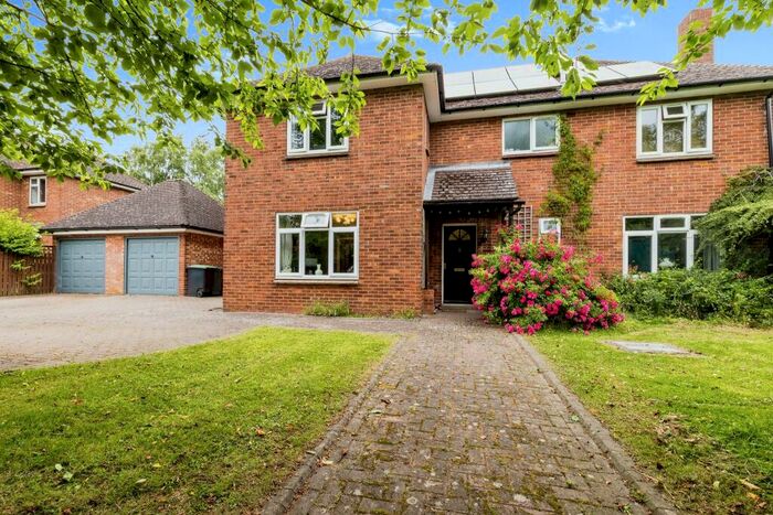 4 Bedroom Detached House For Sale In Pendred Avenue, Witham St. Hughs, Lincoln, Lincolnshire, LN6
