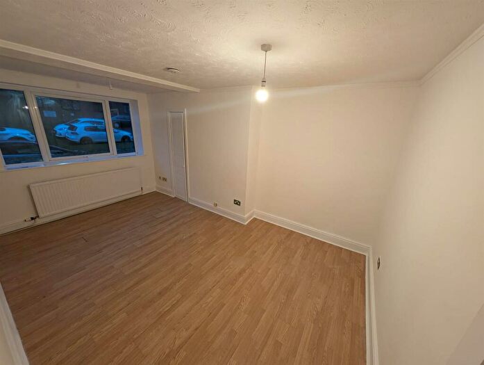 2 Bedroom Apartment To Rent In Cassandra Court, Asgard Drive, Salford, M5