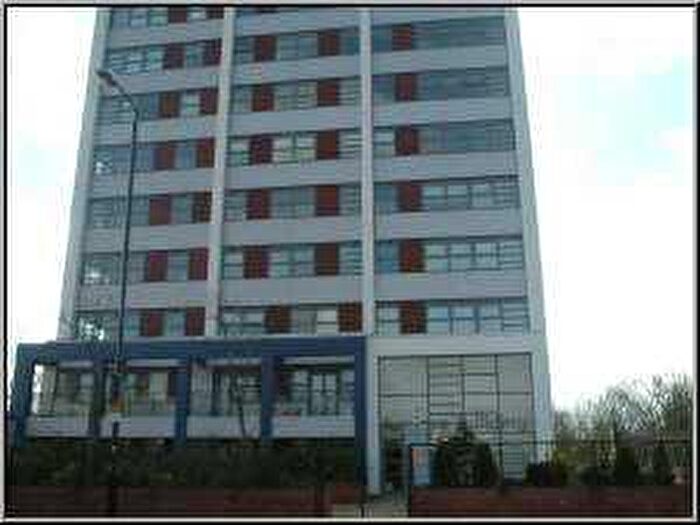 1 Bedroom Apartment For Sale In Romford Road, Woodgrange Park, London, E7