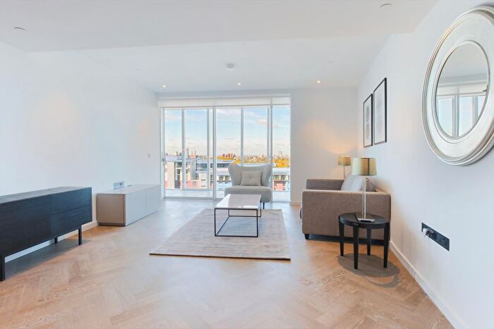 2 Bedroom Flat To Rent In Pearce House, Battersea Power Station, London, SW11