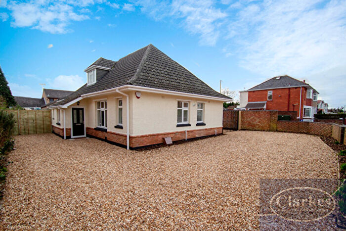 4 Bedroom Detached Bungalow For Sale In Kingswell Road, Ensbury Park, Bournemouth, BH10
