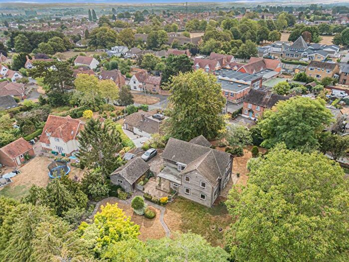 6 Bedroom Detached House For Sale In The Paddock, Manor Road, Didcot, OX11