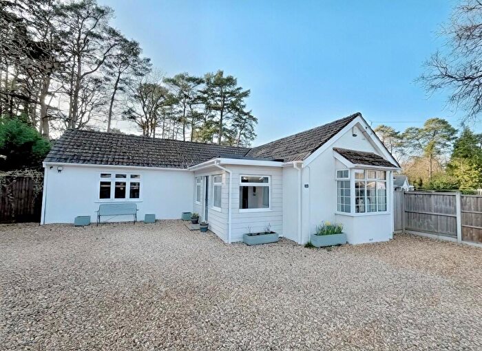 4 Bedroom Bungalow For Sale In Coppice Close, St. Ives, BH24