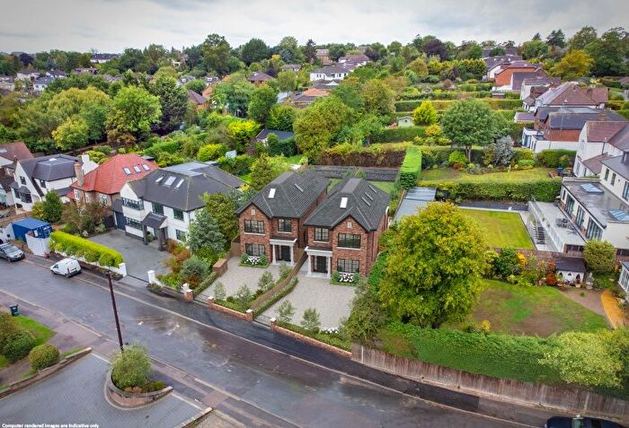 5 Bedroom Terraced House For Sale In Hill Rise, Cuffley, EN6