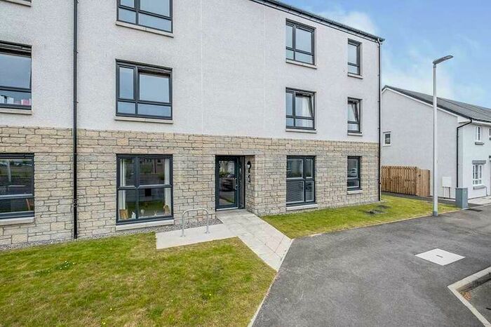 2 Bedroom Flat To Rent In Drummossie Road, Stratton, IV2