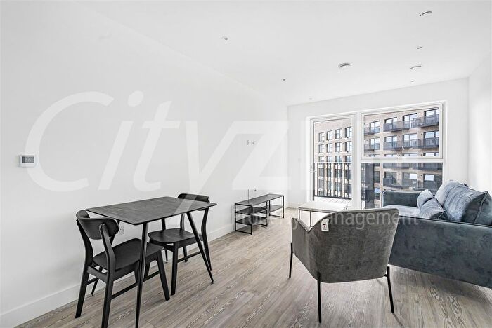 1 Bedroom Flat To Rent In Meeches House, Pavana Square, TW8