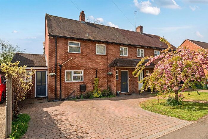 3 Bedroom Property For Sale In Bushy Hill Drive, Guildford, GU1