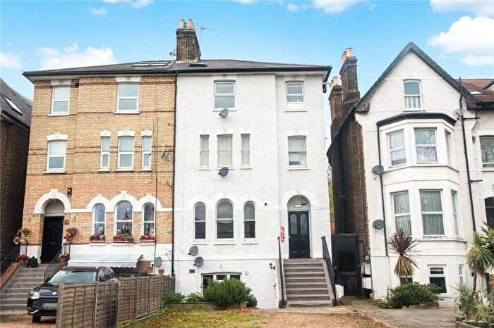 2 Bedroom Apartment For Sale In Selhurst Road, London, SE25