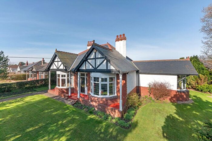 4 Bedroom Bungalow For Sale In Station Road, Rowlands Gill, Tyne And Wear, NE39