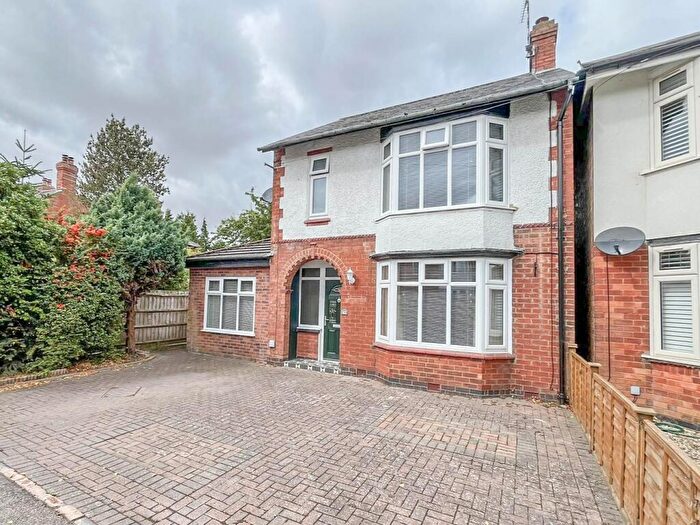 3 Bedroom Detached House For Sale In Percival Road, Hillmorton, Rugby, CV22