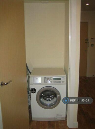 1 Bedroom Flat To Rent In Island Apartments, London, N1