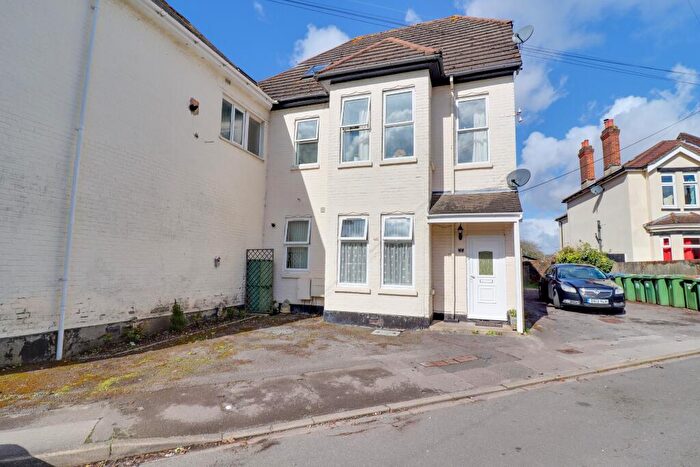 1 Bedroom Property To Rent In Woolston, Southampton, SO19