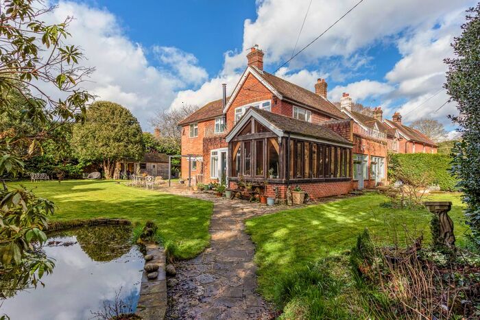 4 Bedroom Detached House For Sale In Passfield Common, Liphook, GU30