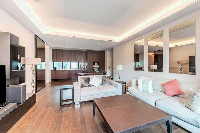 3 Bedroom Flat To Rent In Artillery Row, London, SW1P