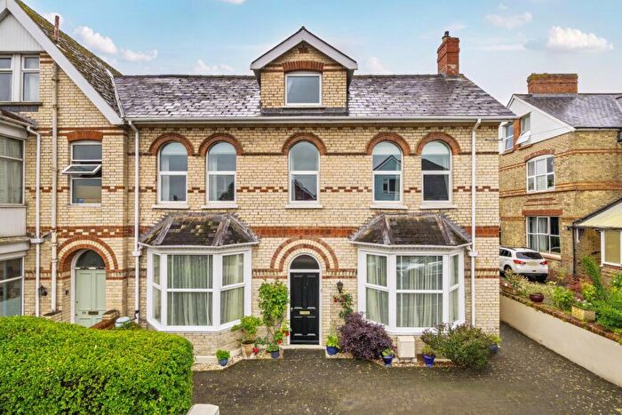 5 Bedroom Semi Detached House For Sale In Ashleigh Road, Barnstaple, Devon, EX32