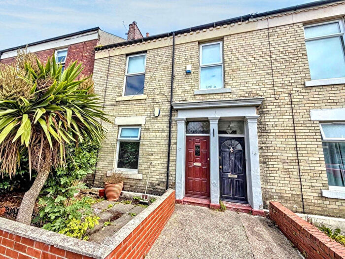 2 Bedroom Flat For Sale In Rosedale Terrace, North Shields, Tyne And Wear, NE30