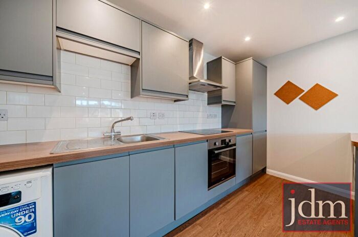 1 Bedroom Apartment To Rent In Station Square, Petts Wood, Orpington, BR5