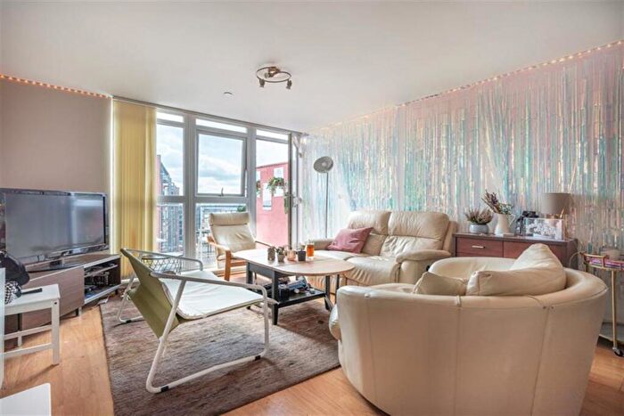 3 Bedroom Maisonette To Rent In Thornton Street, Newcastle Upon Tyne, NE1