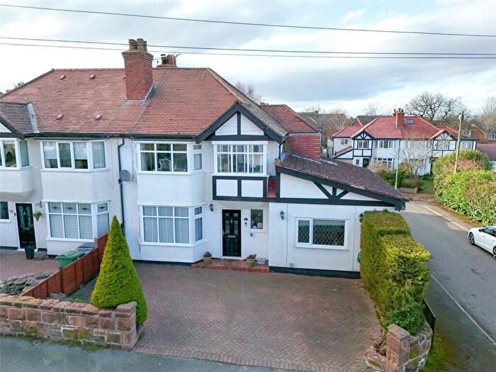 3 Bedroom Semi Detached House For Sale In Ashcroft Drive, Heswall, Wirral, CH61