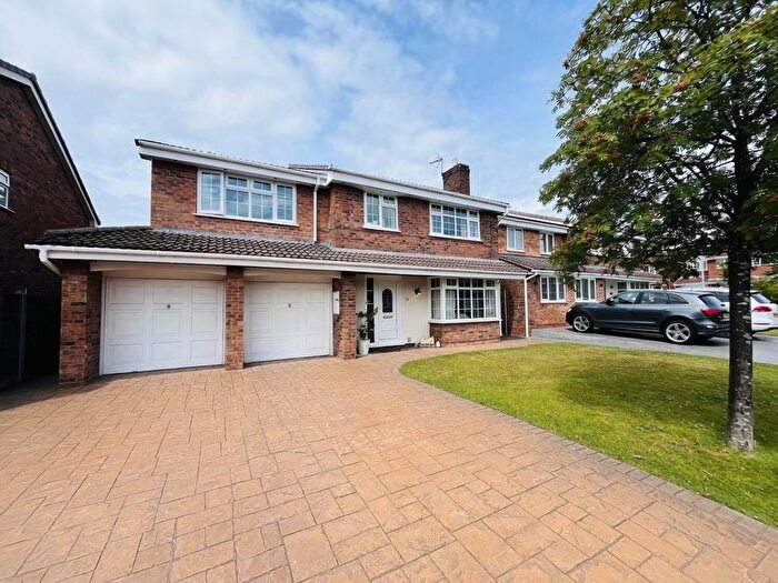 6 Bedroom Detached House For Sale In Turnberry Drive, Wilmslow, SK9