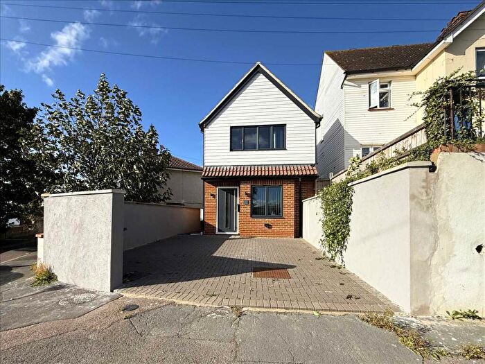 2 Bedroom Detached House For Sale In East Kent Avenue, Northfleet, DA11