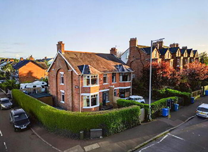 4 Bedroom Semi-detached Villas For Sale In Belmont Road, Belfast, BT4