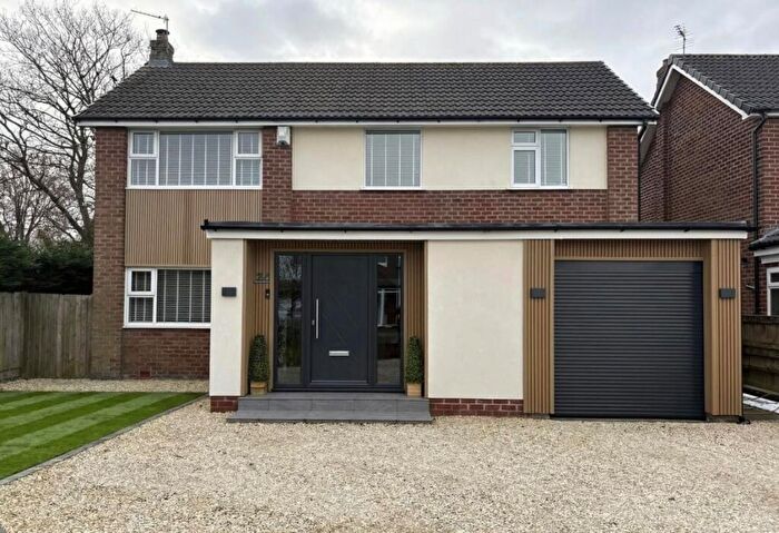 3 Bedroom Detached House To Rent In Wentworth Close, Southport, PR8