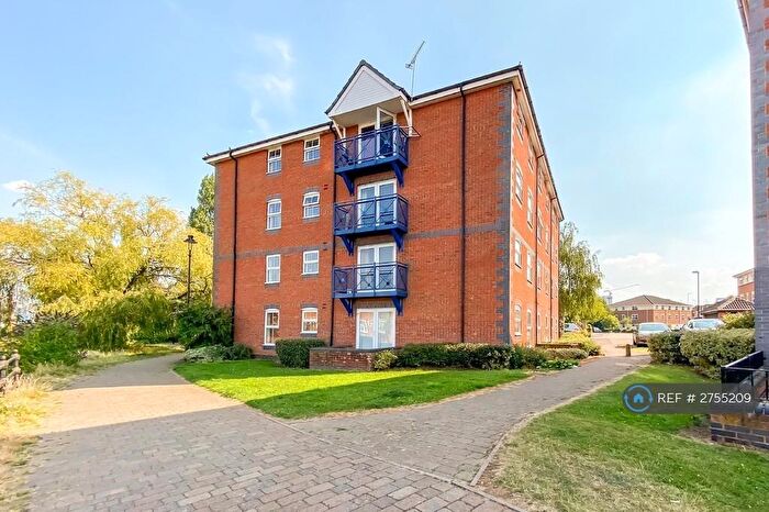 2 Bedroom Flat To Rent In Drapers Fields, Coventry, CV1