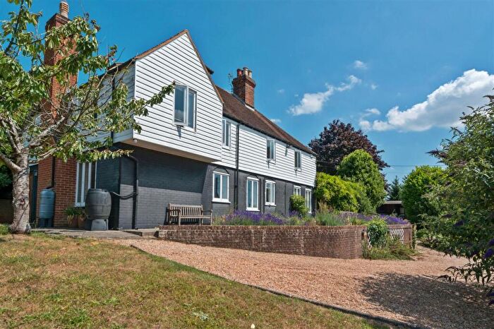5 Bedroom Detached House For Sale In Cherry Orchard Cottage, Chartham, CT4