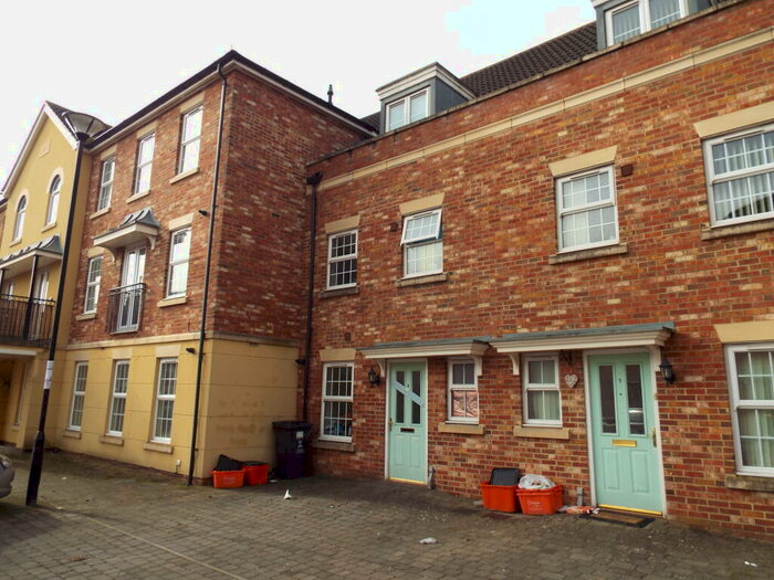 4 Bedroom House To Rent In Sandbourne Road, North Swindon, SN25