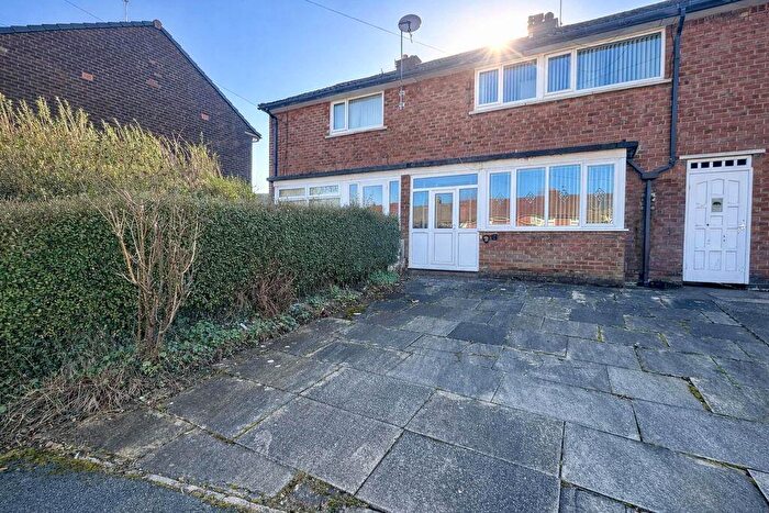 3 Bedroom Terraced House For Sale In Greenway, Romiley, SK6