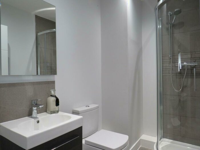 1 Bedroom Flat To Rent In Church Street, Yeovil, BA20