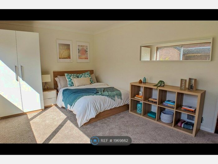 4 Bedroom Semi-Detached House To Rent In Lichen Green, Coventry, CV4